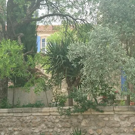 Bed & Breakfast Mas Des Artistes 3*