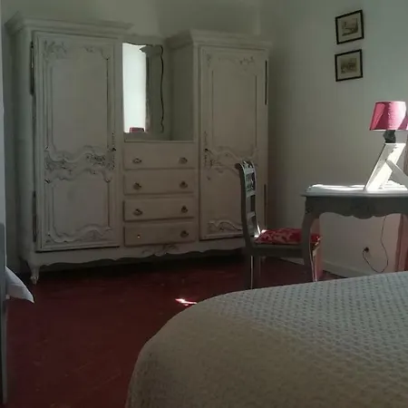 Bed & Breakfast Mas Des Artistes Mouries