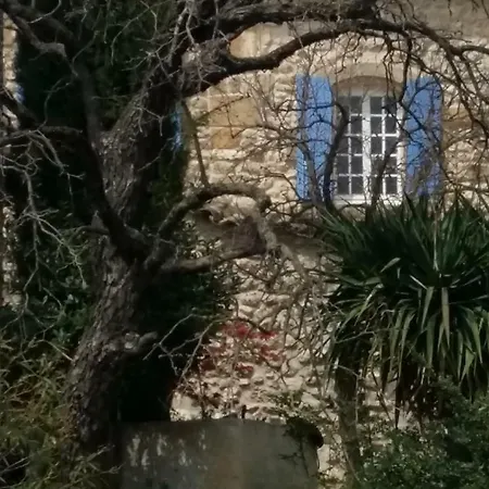 Mas Des Artistes Bed & Breakfast